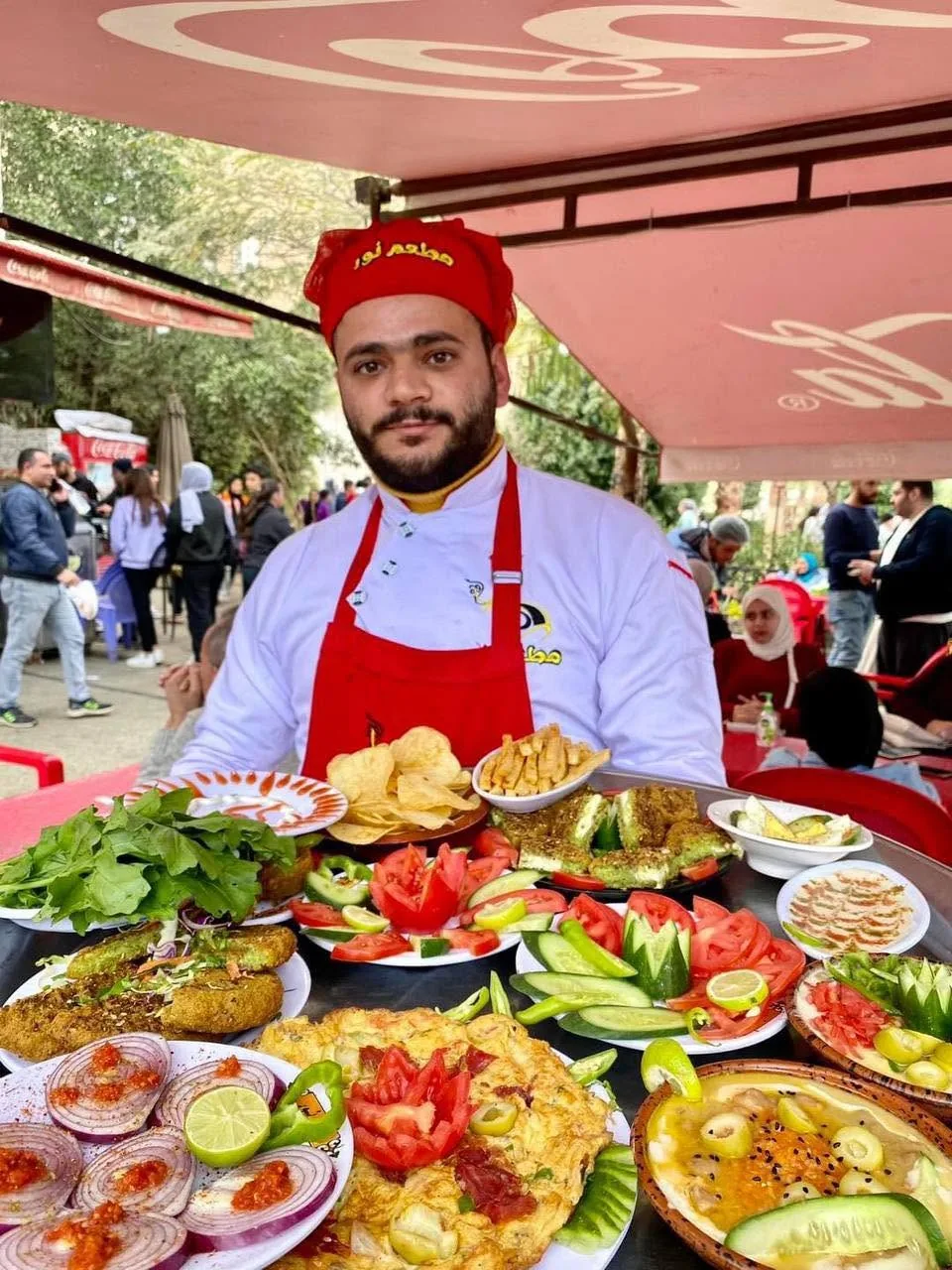 شيف نور مع أطباق الفطار